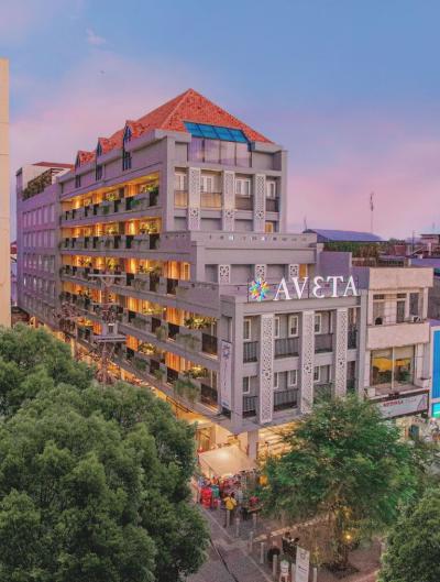 PT. Putra Jaya Safety Bangga Menjadi Bagian Dari Hotel Aveta Malioboro  Dalam Menjaga Kwalitas dan Peningkatan K3