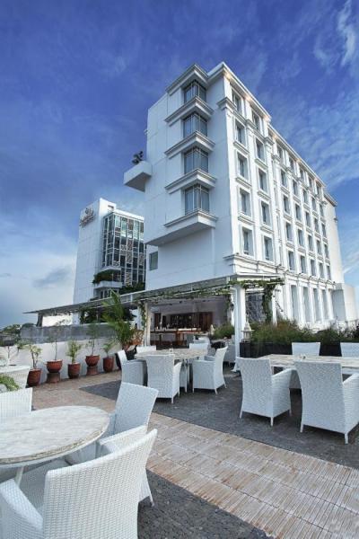 PT. Putra Jaya Safety Bangga Menjadi Bagian Dari Jambuluwuk Hotel & Resorts Dalam Menjaga Kwalitas dan Peningkatan K3